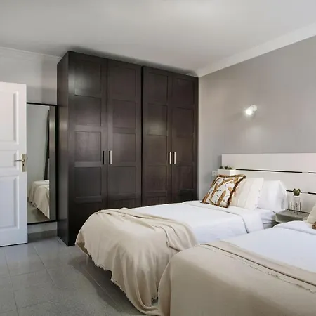 La Santa Apartment *