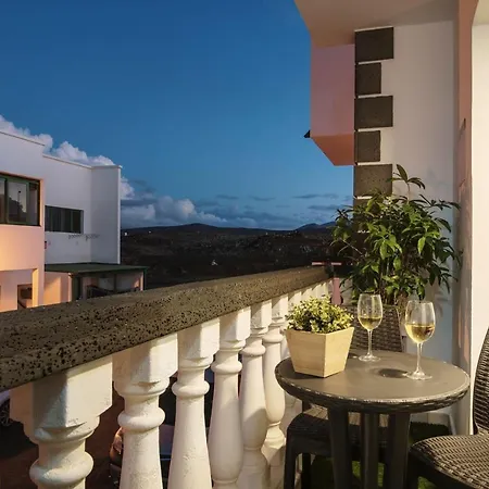 La Santa Apartment *