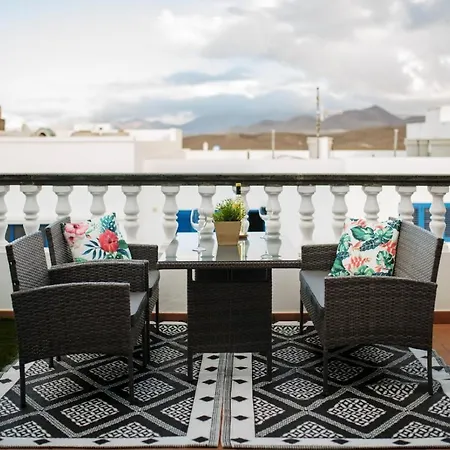 Апартаменты La Santa Ла-Санта