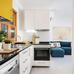 La Santa Apartment *