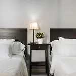 La Santa Apartment *