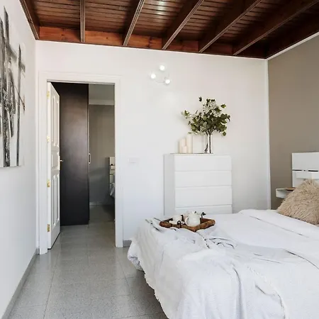 Apartment La Santa