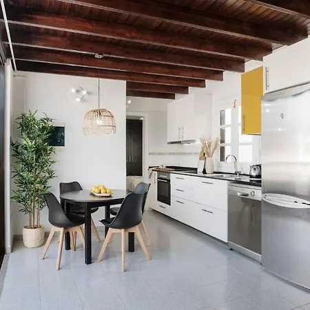 La Santa Apartment *